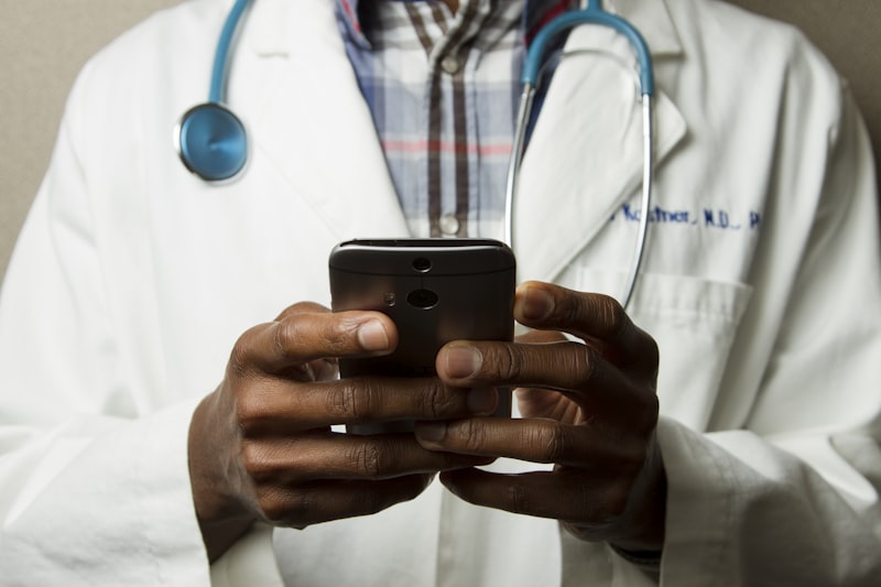 Health tracking mobile app